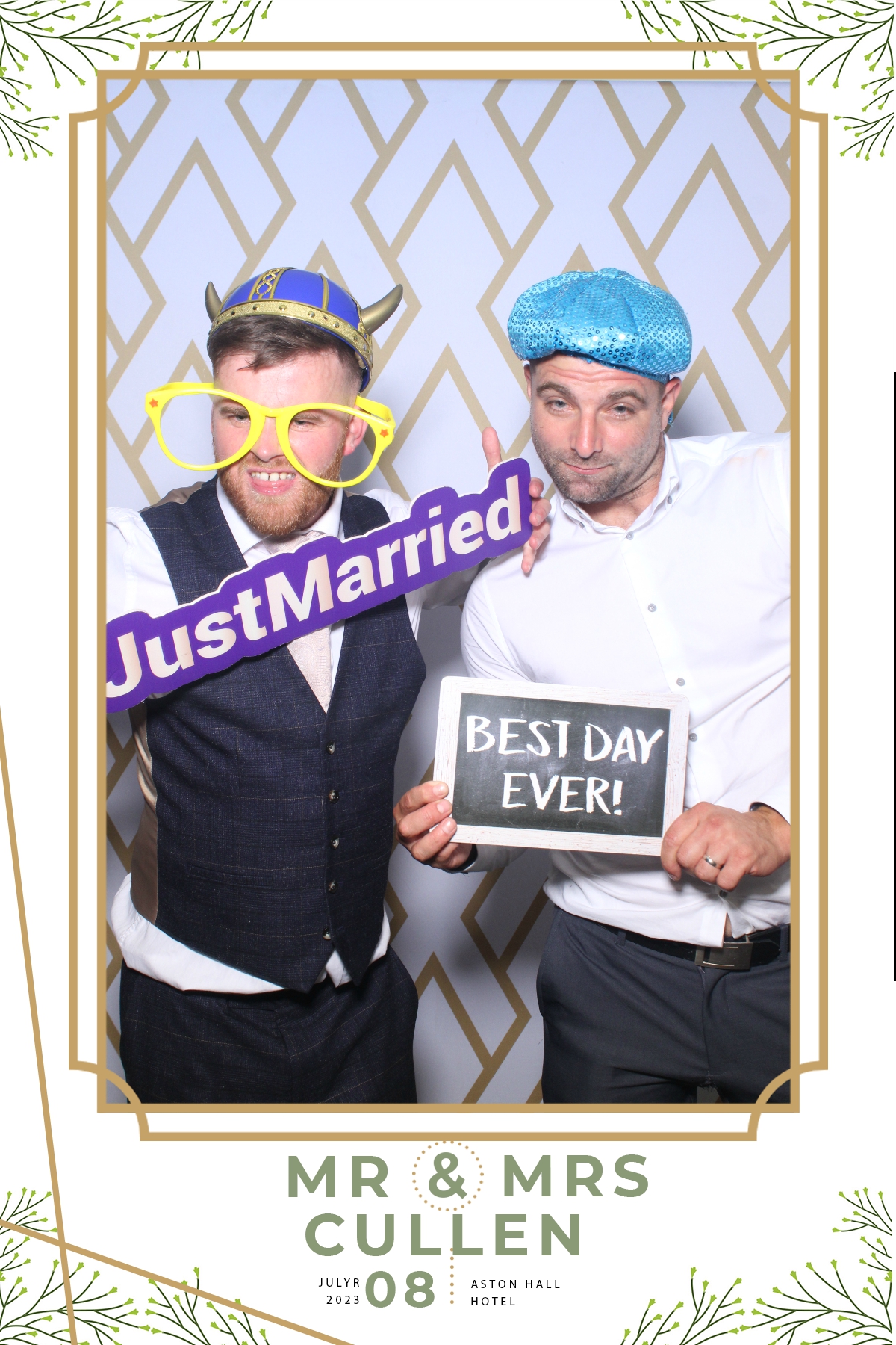 Mr and Mrs Cullen | View more photos from the event at gallery.blissbooth.co.uk/u/BlissBooth/Mr-and-Mrs-Cullen