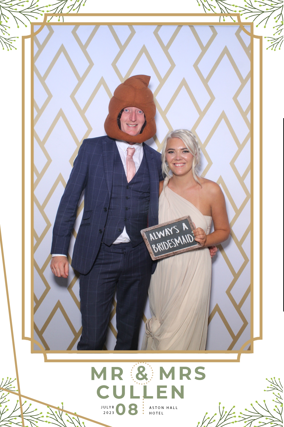 Mr and Mrs Cullen | View more photos from the event at gallery.blissbooth.co.uk/u/BlissBooth/Mr-and-Mrs-Cullen
