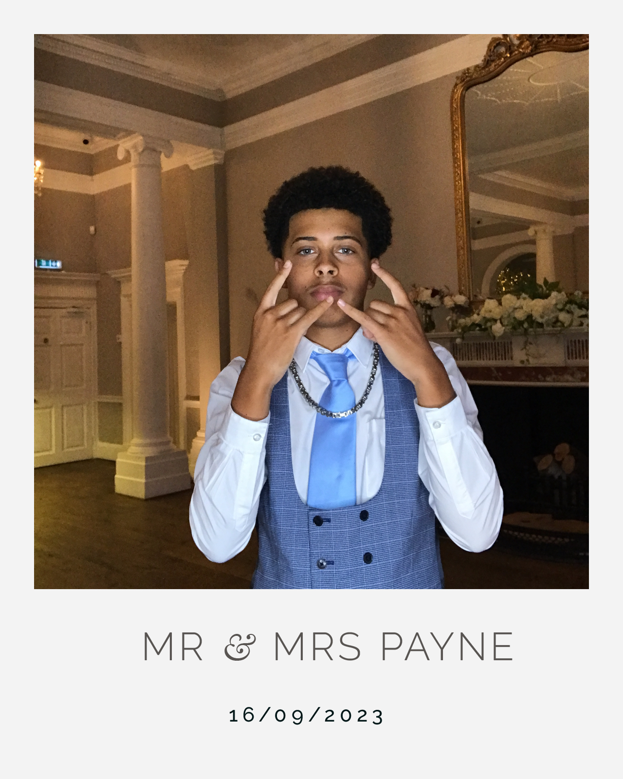 Mr and Mrs Payne | View more photos from the event at gallery.blissbooth.co.uk/u/BlissBooth/Mr-and-Mrs-Payne