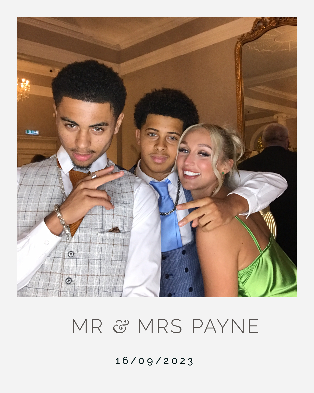 Mr and Mrs Payne | View more photos from the event at gallery.blissbooth.co.uk/u/BlissBooth/Mr-and-Mrs-Payne