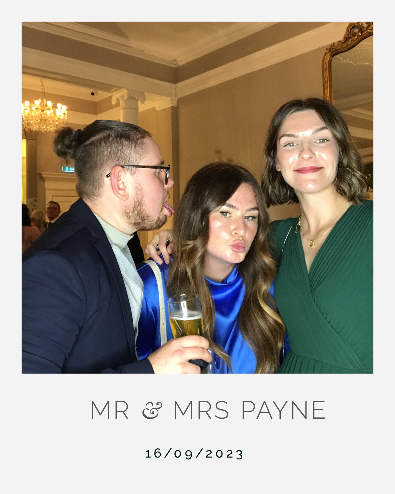 Mr and Mrs Payne | View more photos from the event at gallery.blissbooth.co.uk/u/BlissBooth/Mr-and-Mrs-Payne