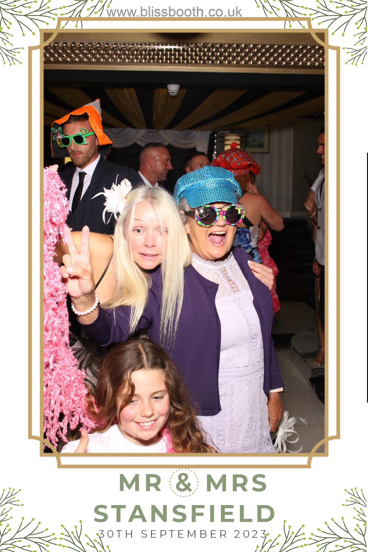 Mr and Mrs Stansfield | View more photos from the event at gallery.blissbooth.co.uk/u/BlissBooth/Mr-and-Mrs-Stansfield