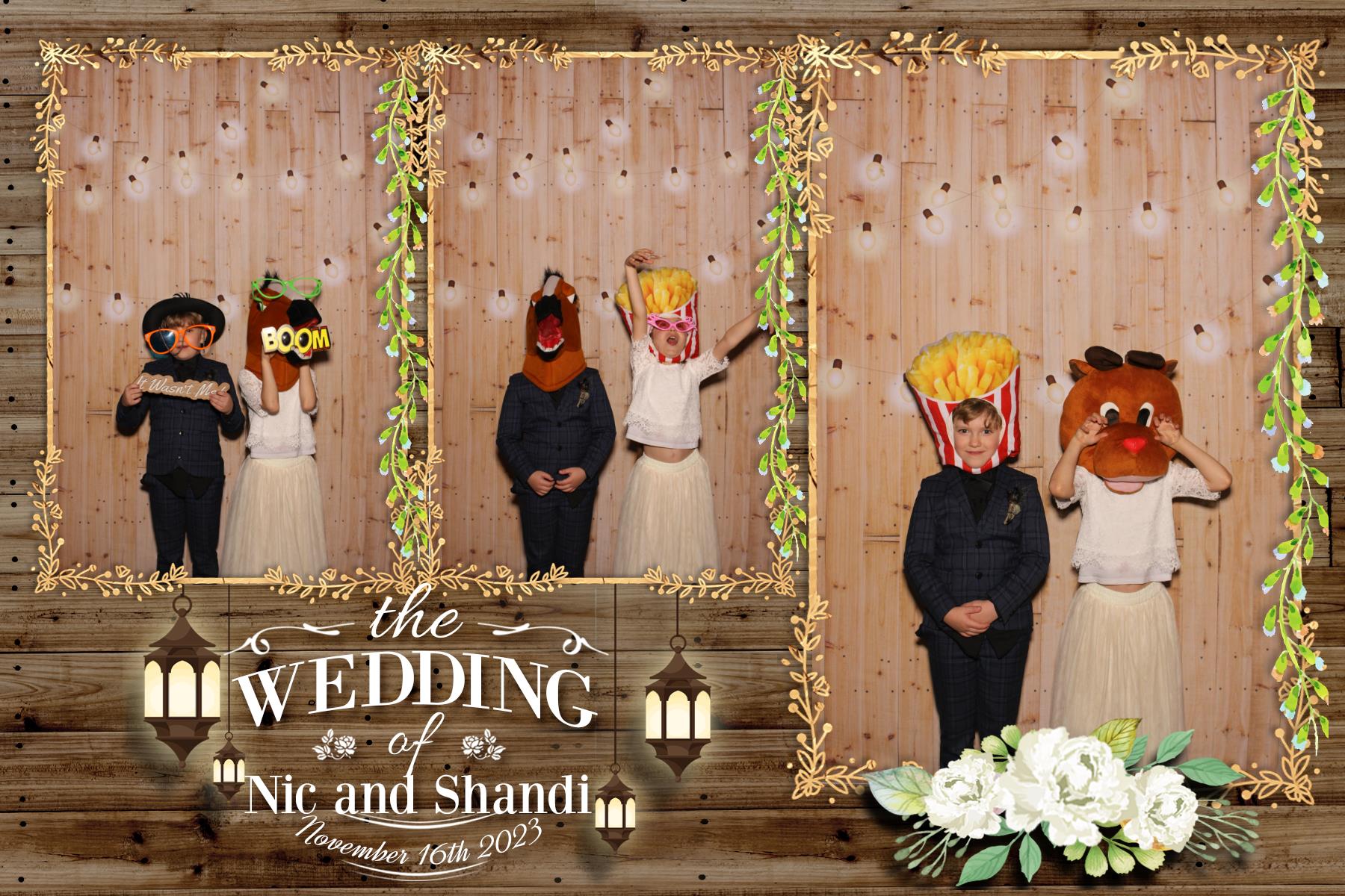 Nic and Shandi | View more photos from the event at gallery.blissbooth.co.uk/u/BlissBooth/Nic-and-Shandi