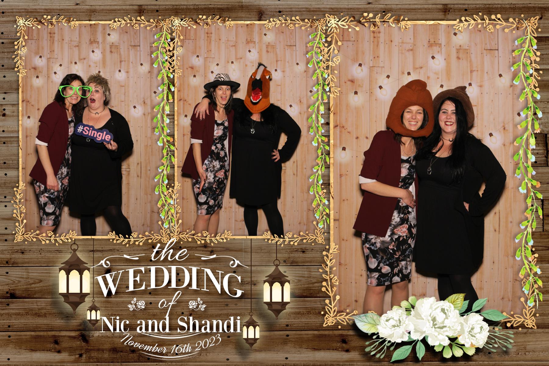 Nic and Shandi | View more photos from the event at gallery.blissbooth.co.uk/u/BlissBooth/Nic-and-Shandi