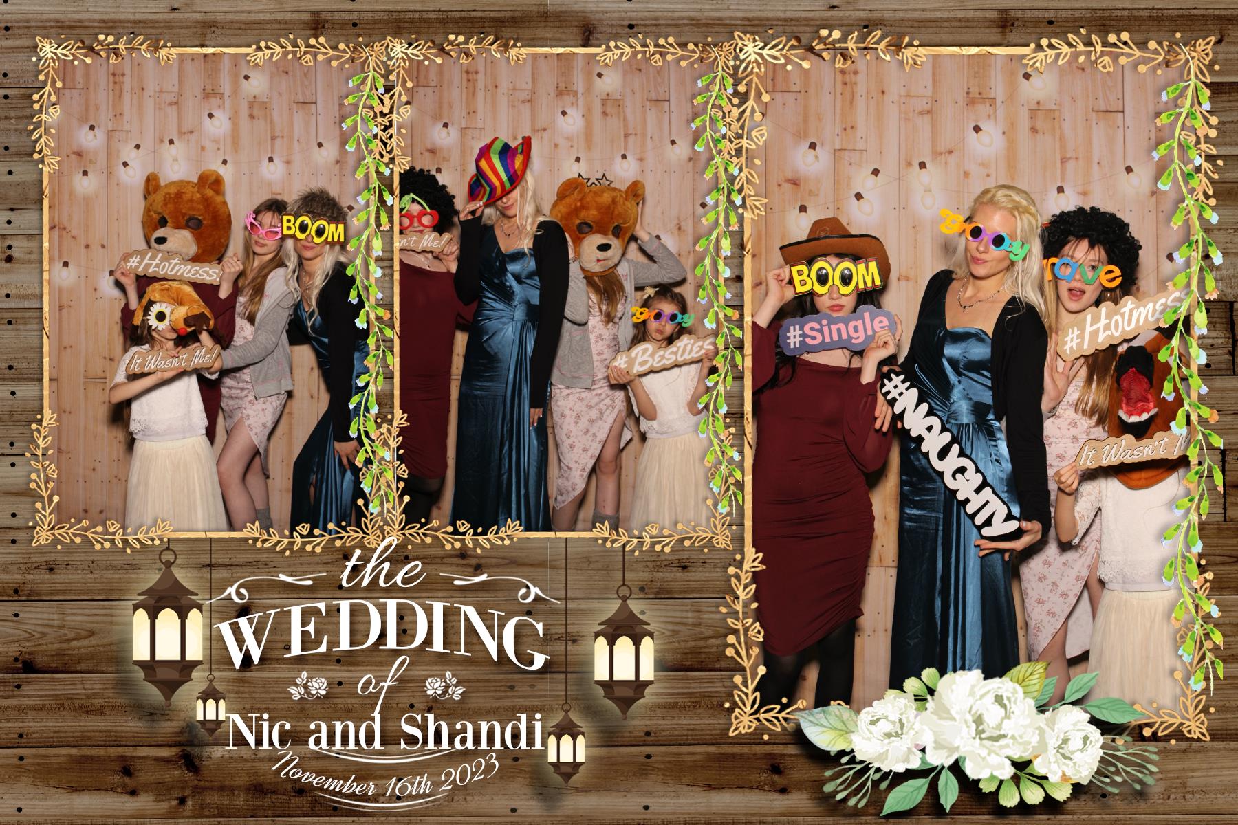 Nic and Shandi | View more photos from the event at gallery.blissbooth.co.uk/u/BlissBooth/Nic-and-Shandi