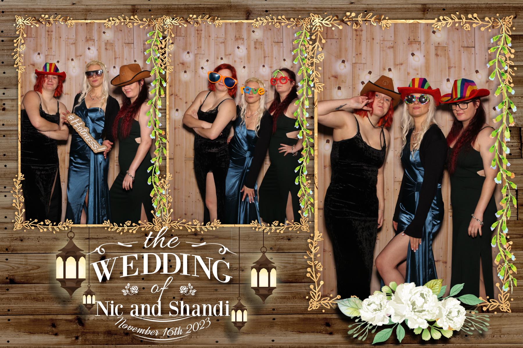 Nic and Shandi | View more photos from the event at gallery.blissbooth.co.uk/u/BlissBooth/Nic-and-Shandi