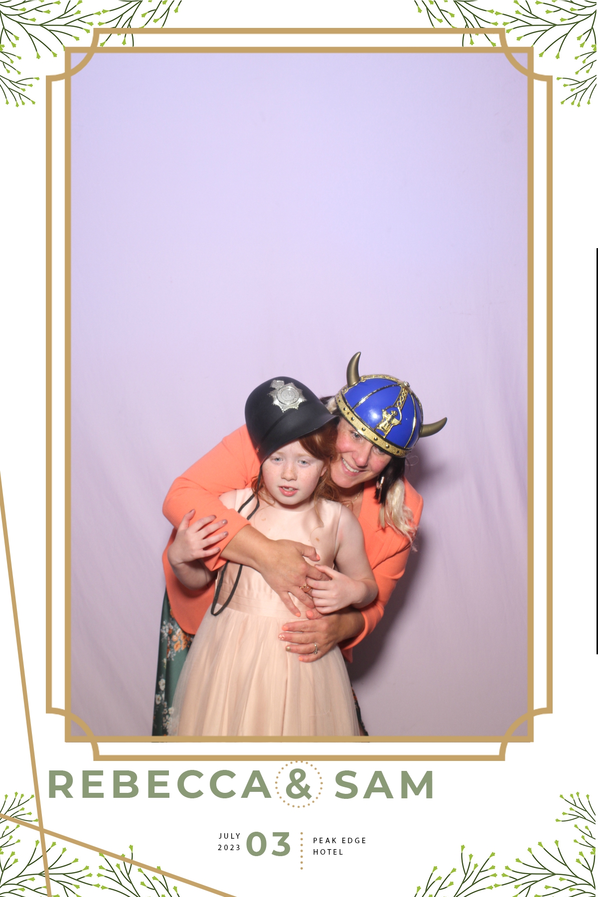 Rebecca and Sam | View more photos from the event at gallery.blissbooth.co.uk/u/BlissBooth/Rebecca-and-Sam