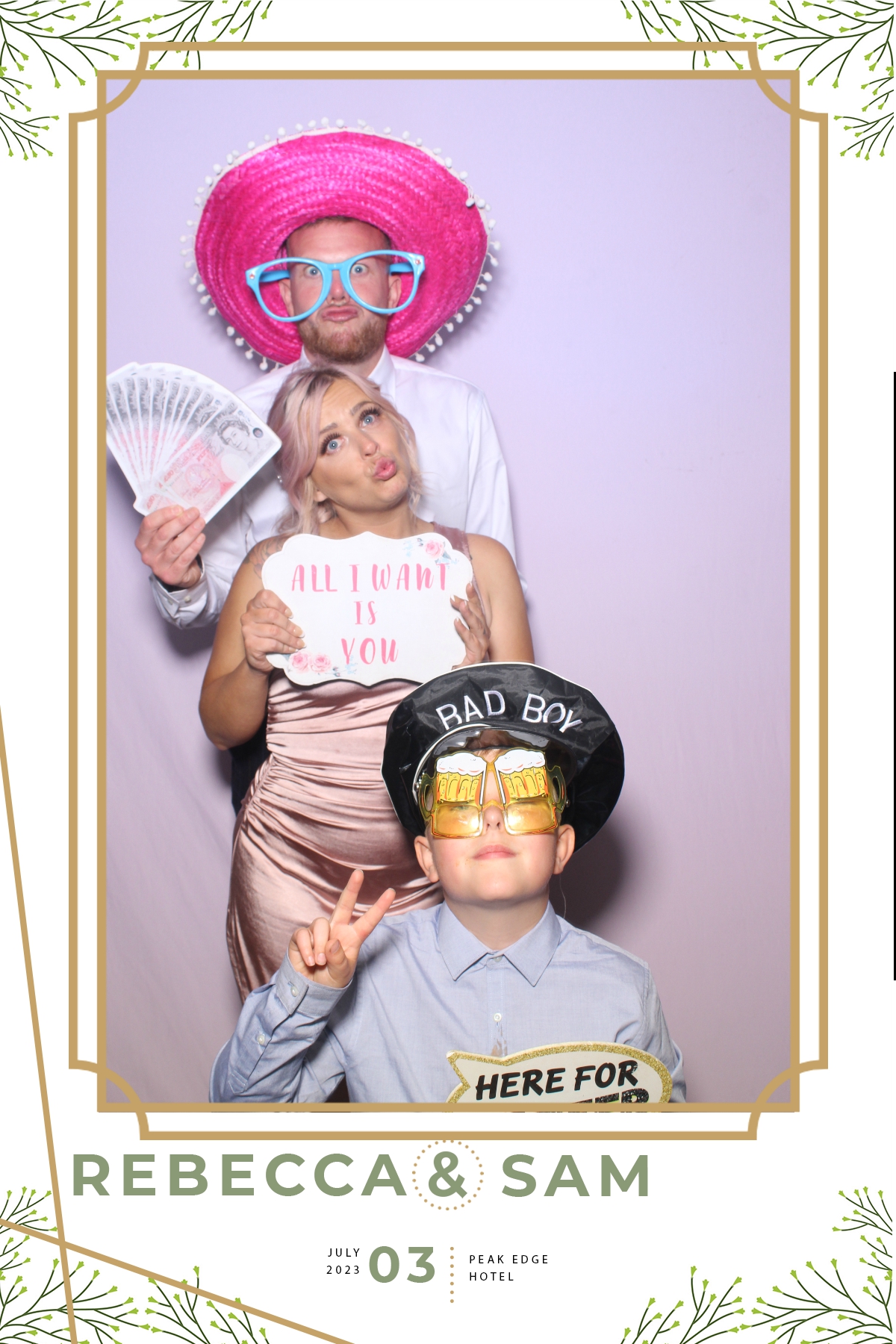 Rebecca and Sam | View more photos from the event at gallery.blissbooth.co.uk/u/BlissBooth/Rebecca-and-Sam