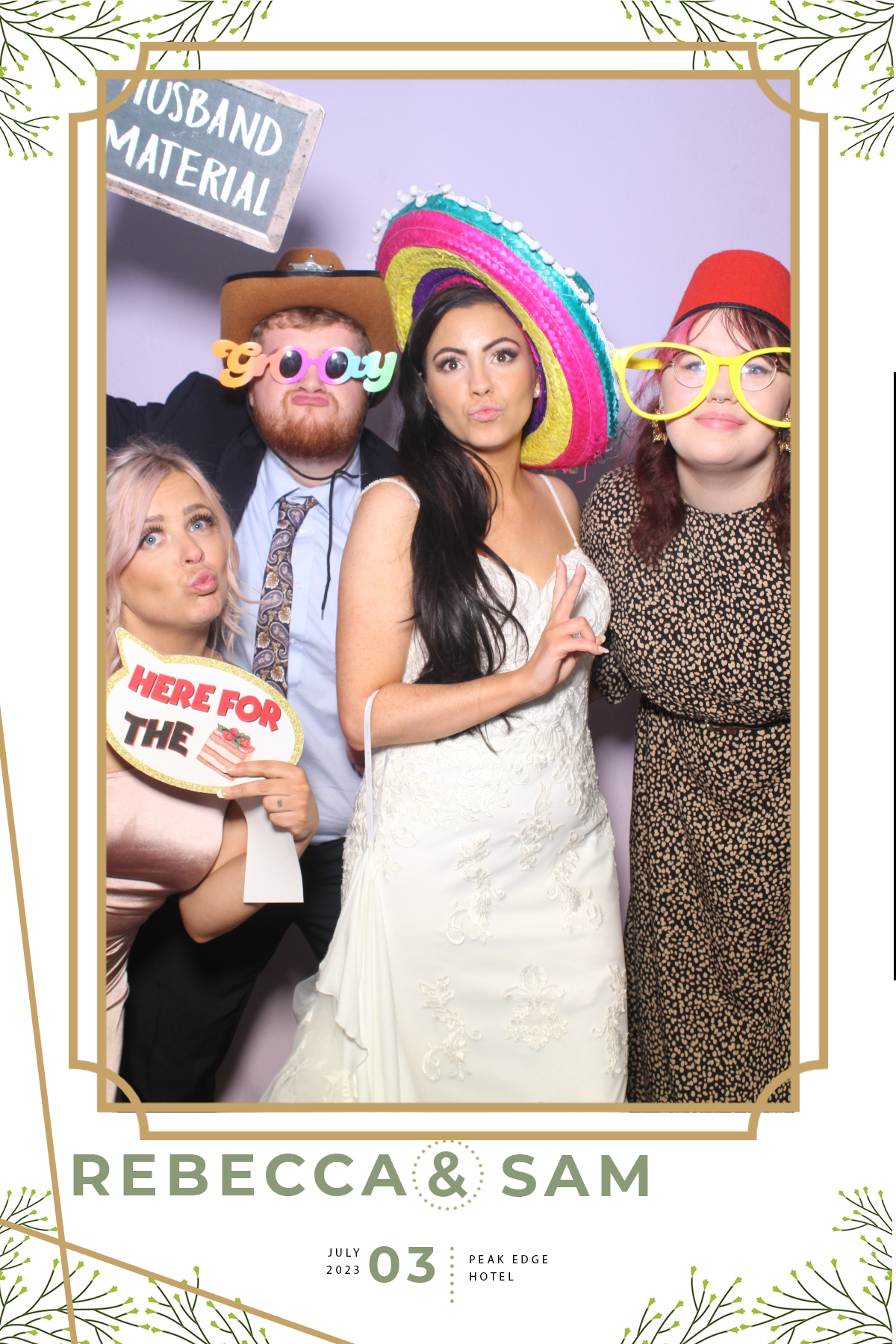 Rebecca and Sam | View more photos from the event at gallery.blissbooth.co.uk/u/BlissBooth/Rebecca-and-Sam