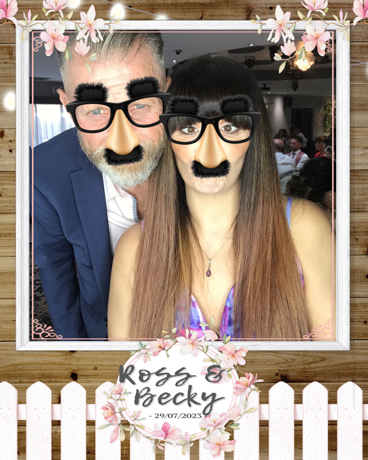 Ross and Becky | View more photos from the event at gallery.blissbooth.co.uk/u/BlissBooth/Ross-and-Becky