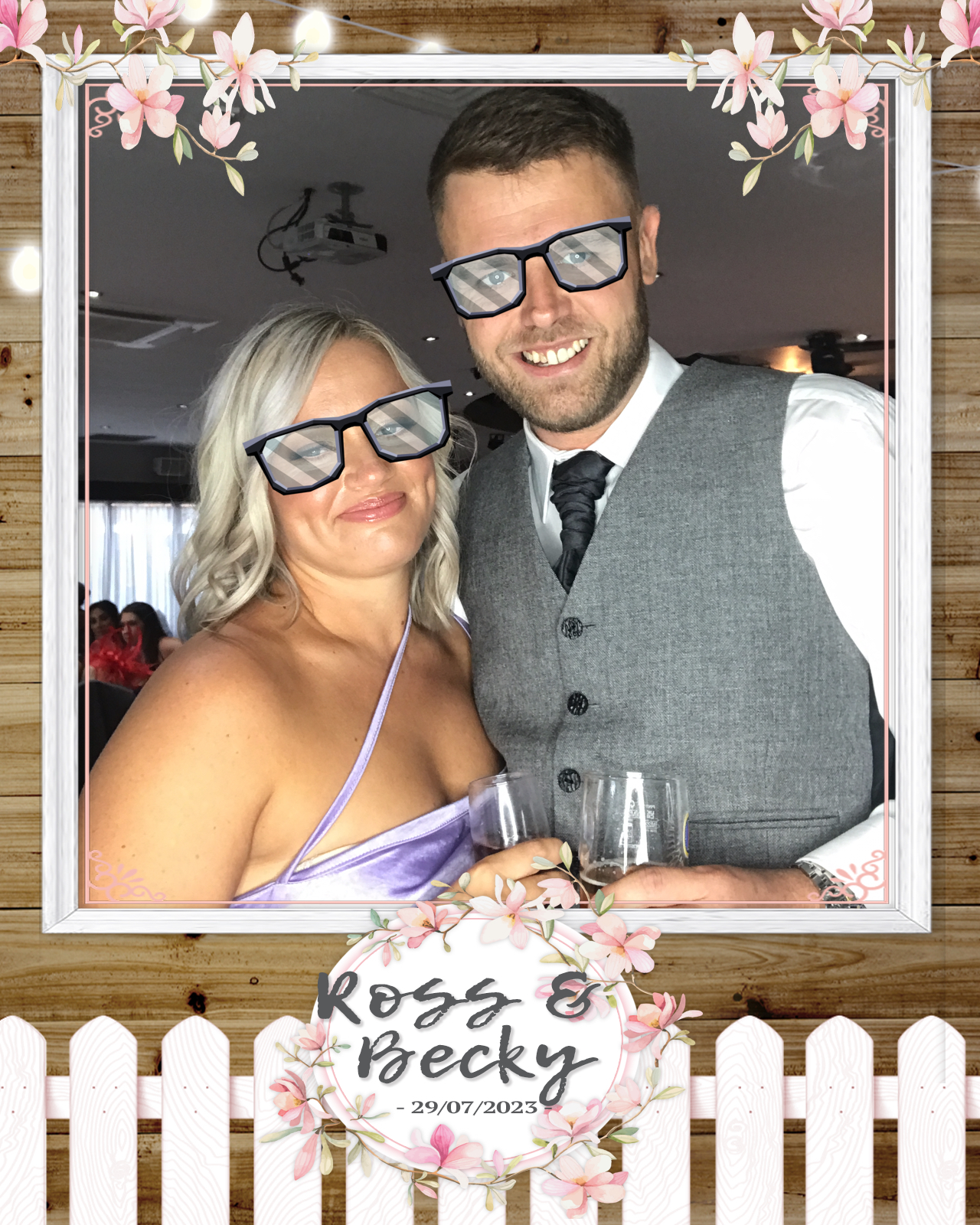 Ross and Becky | View more photos from the event at gallery.blissbooth.co.uk/u/BlissBooth/Ross-and-Becky
