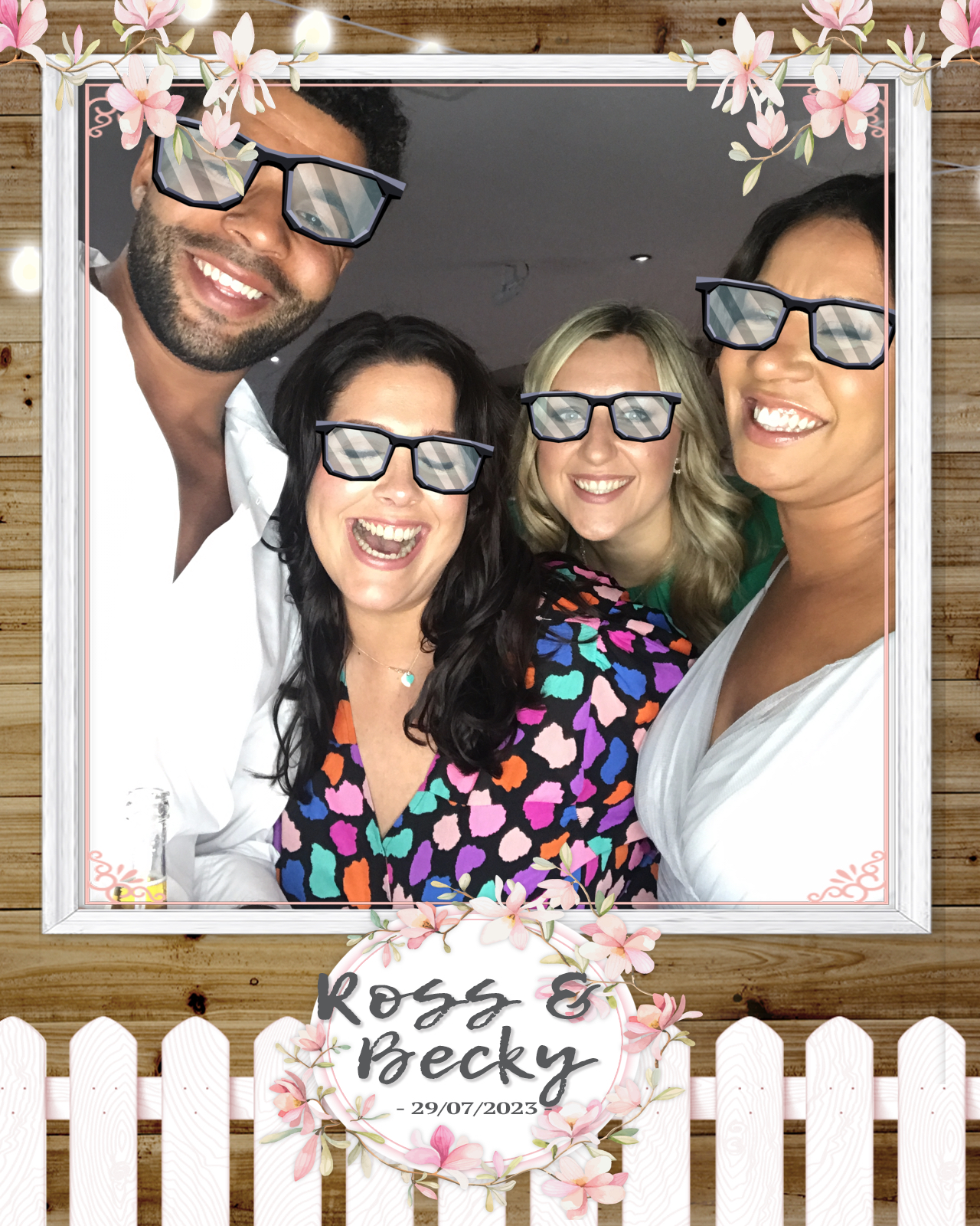 Ross and Becky | View more photos from the event at gallery.blissbooth.co.uk/u/BlissBooth/Ross-and-Becky