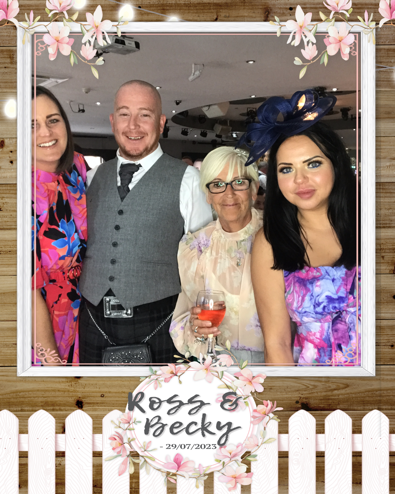 Ross and Becky | View more photos from the event at gallery.blissbooth.co.uk/u/BlissBooth/Ross-and-Becky
