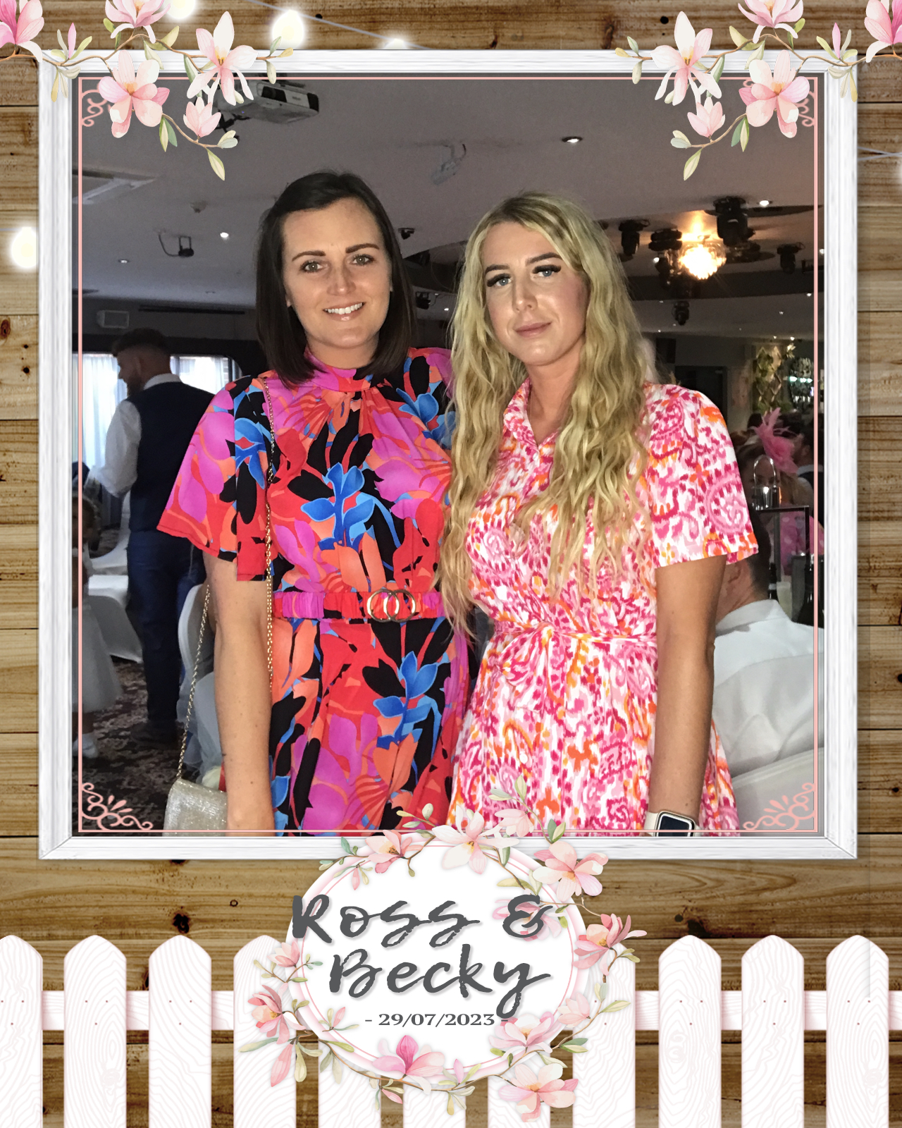 Ross and Becky | View more photos from the event at gallery.blissbooth.co.uk/u/BlissBooth/Ross-and-Becky