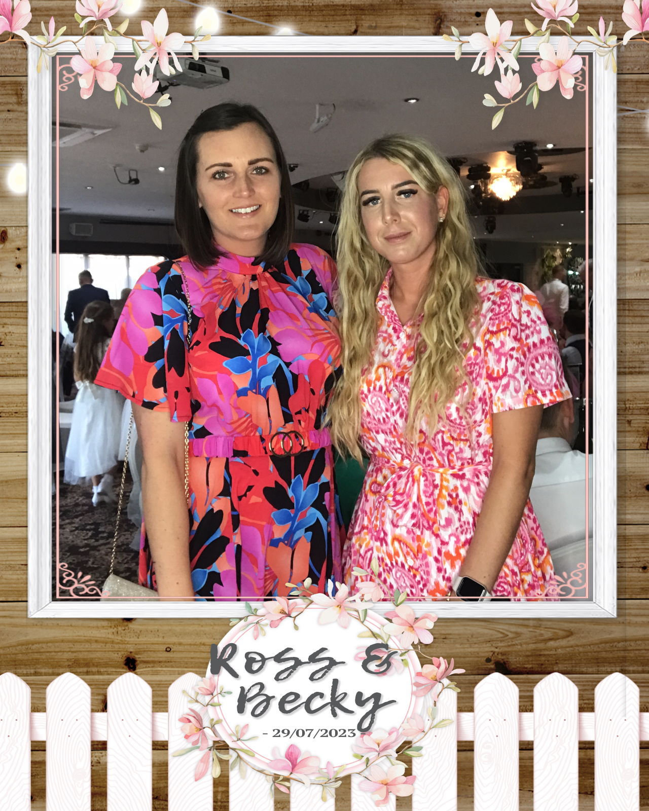 Ross and Becky | View more photos from the event at gallery.blissbooth.co.uk/u/BlissBooth/Ross-and-Becky