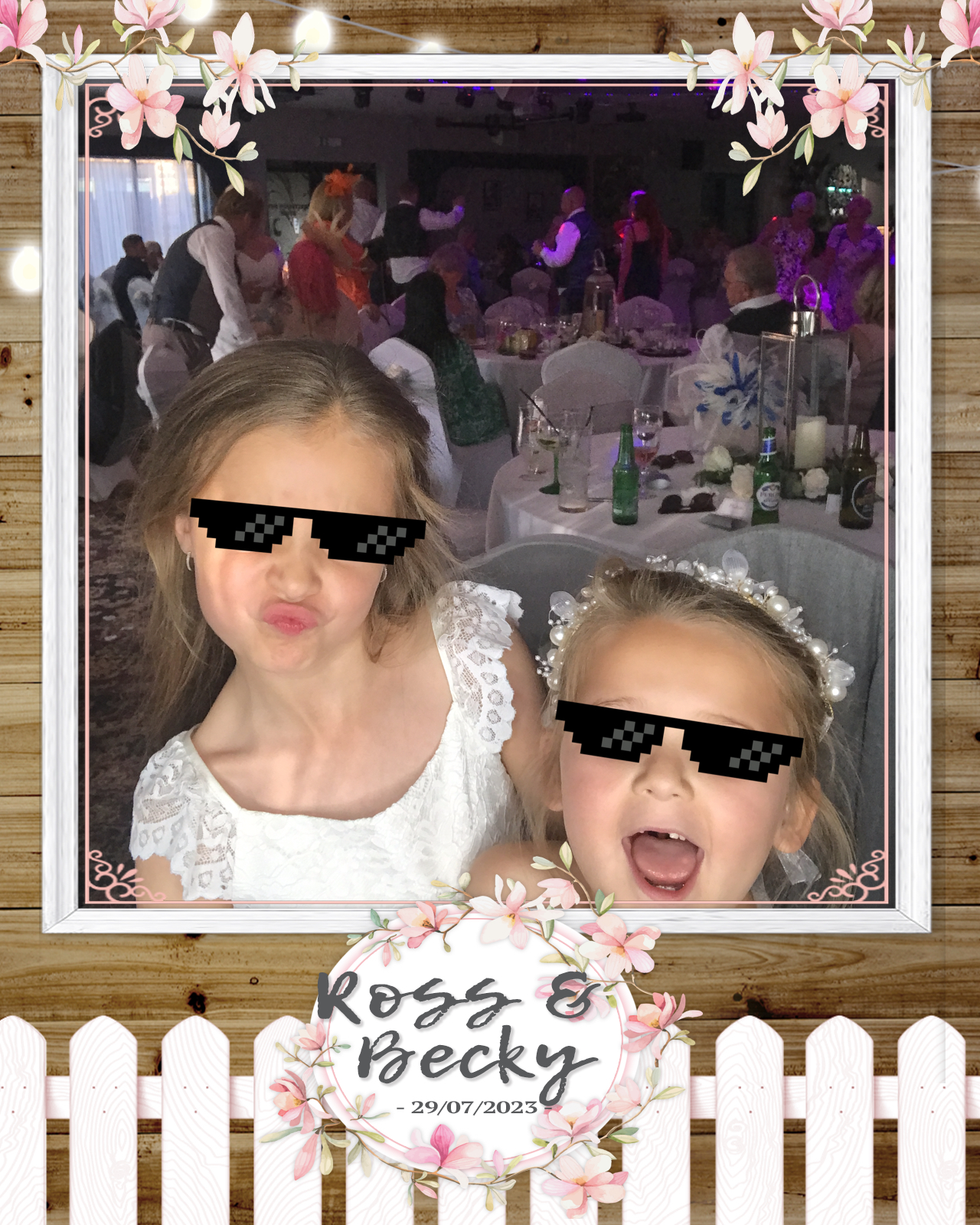 Ross and Becky | View more photos from the event at gallery.blissbooth.co.uk/u/BlissBooth/Ross-and-Becky