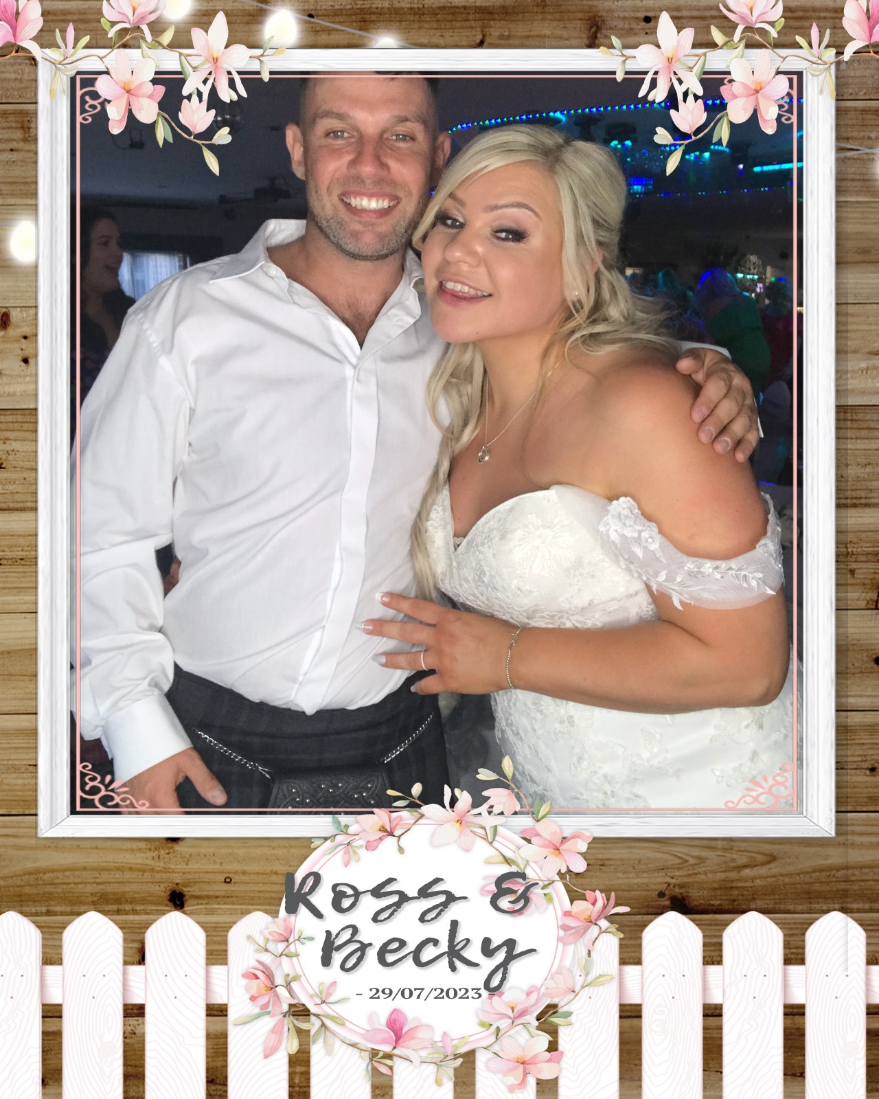 Ross and Becky | View more photos from the event at gallery.blissbooth.co.uk/u/BlissBooth/Ross-and-Becky