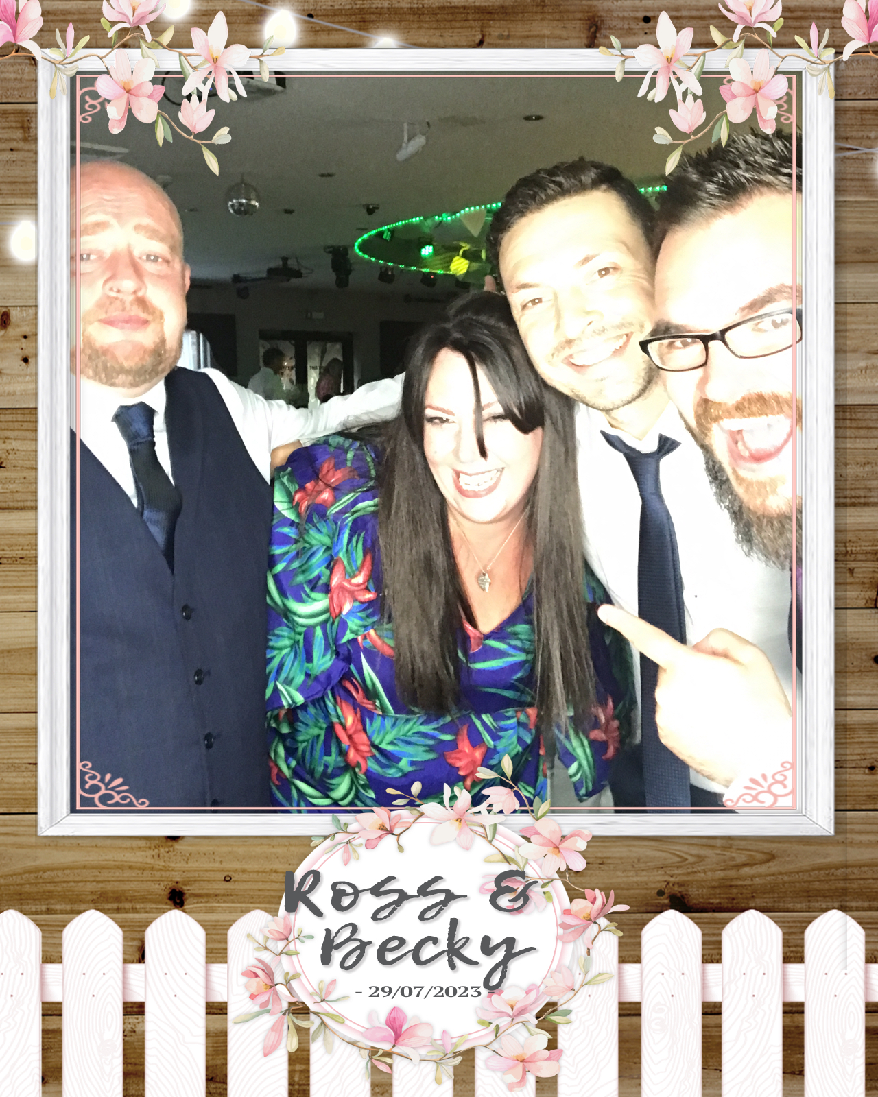 Ross and Becky | View more photos from the event at gallery.blissbooth.co.uk/u/BlissBooth/Ross-and-Becky