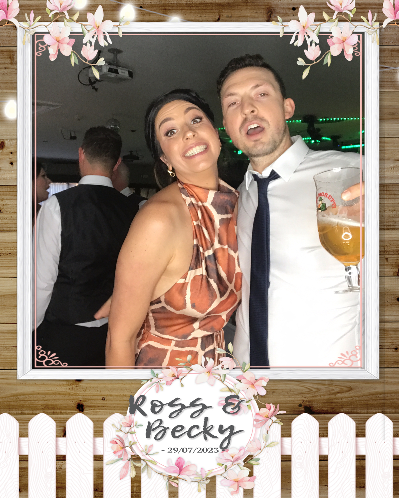 Ross and Becky | View more photos from the event at gallery.blissbooth.co.uk/u/BlissBooth/Ross-and-Becky