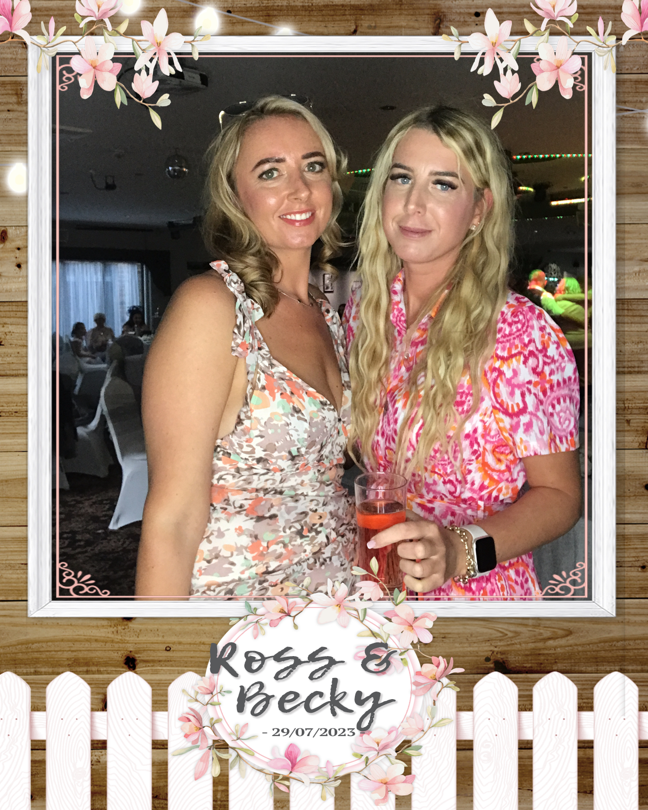 Ross and Becky | View more photos from the event at gallery.blissbooth.co.uk/u/BlissBooth/Ross-and-Becky