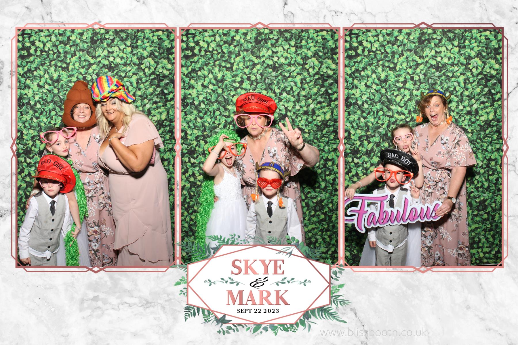 Skye and Mark | View more photos from the event at gallery.blissbooth.co.uk/u/BlissBooth/Skye-and-Mark