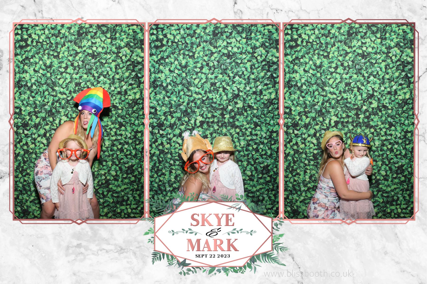 Skye and Mark | View more photos from the event at gallery.blissbooth.co.uk/u/BlissBooth/Skye-and-Mark