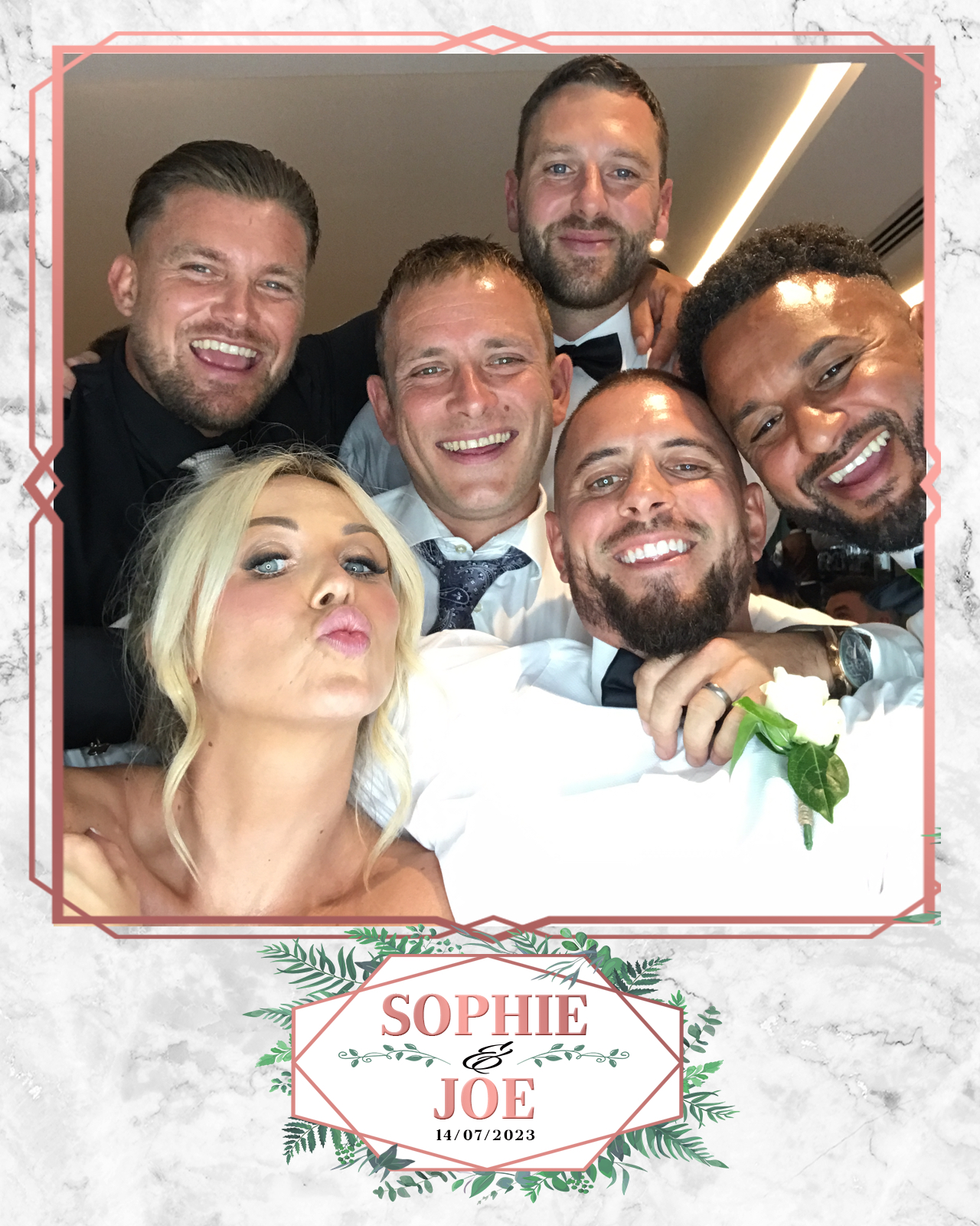 Sophie & Joe | View more photos from the event at gallery.blissbooth.co.uk/u/BlissBooth/Sophie-Joe
