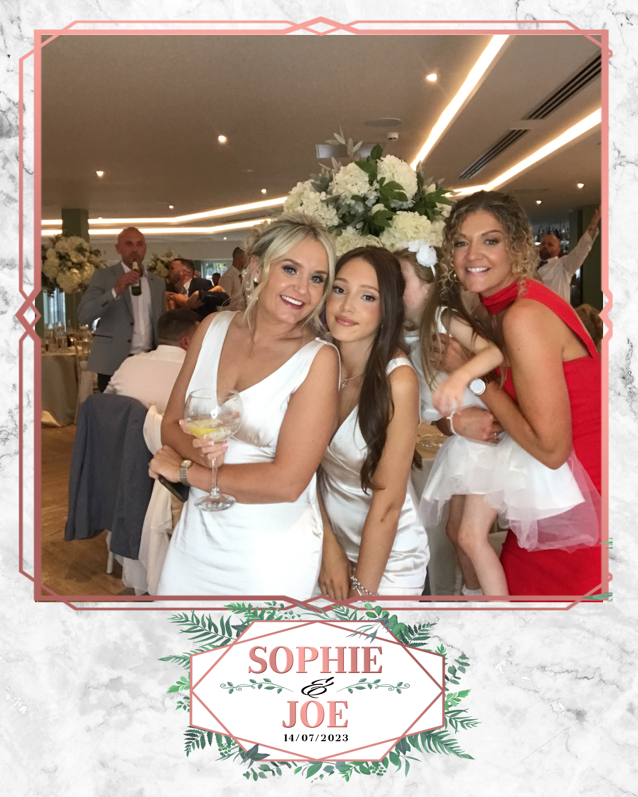 Sophie & Joe | View more photos from the event at gallery.blissbooth.co.uk/u/BlissBooth/Sophie-Joe