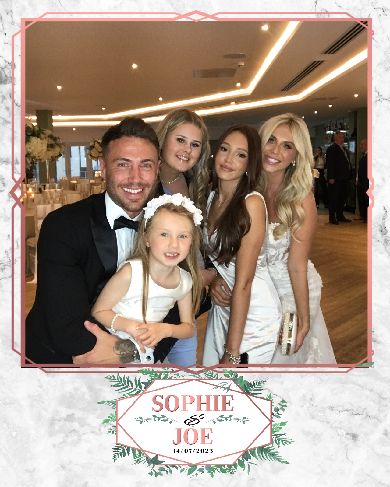 Sophie & Joe | View more photos from the event at gallery.blissbooth.co.uk/u/BlissBooth/Sophie-Joe