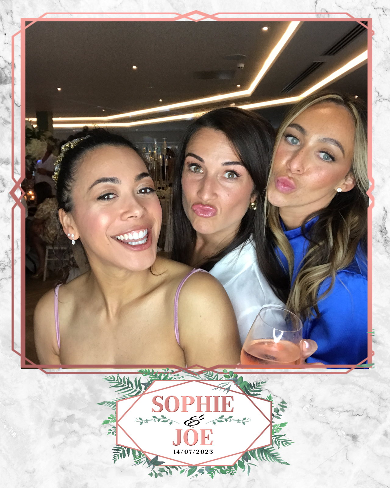 Sophie & Joe | View more photos from the event at gallery.blissbooth.co.uk/u/BlissBooth/Sophie-Joe