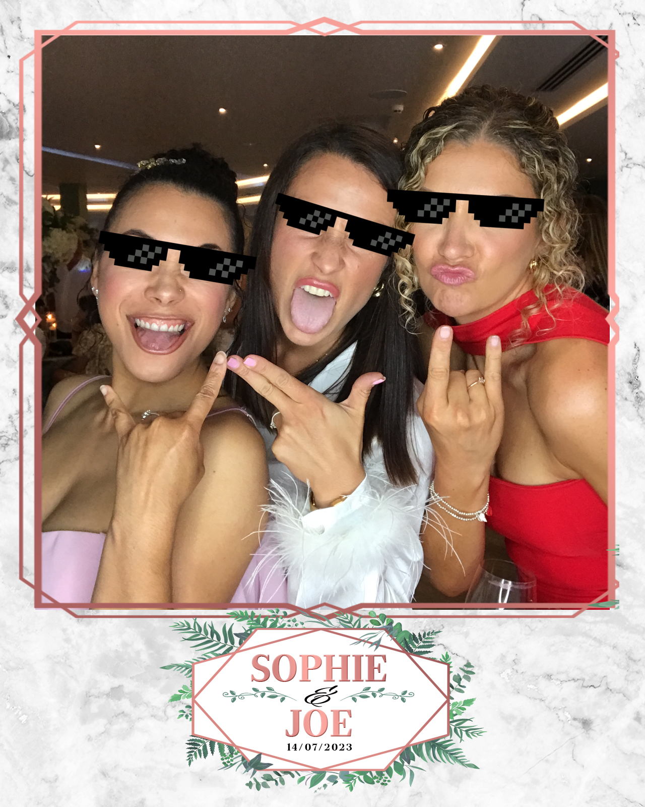 Sophie & Joe | View more photos from the event at gallery.blissbooth.co.uk/u/BlissBooth/Sophie-Joe