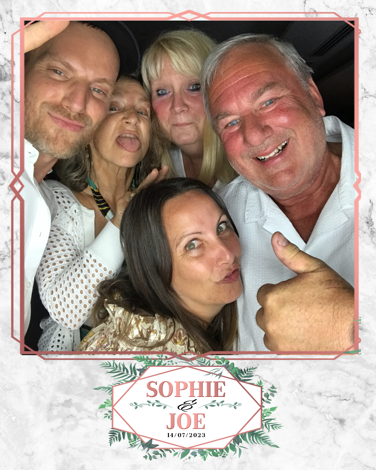Sophie & Joe | View more photos from the event at gallery.blissbooth.co.uk/u/BlissBooth/Sophie-Joe