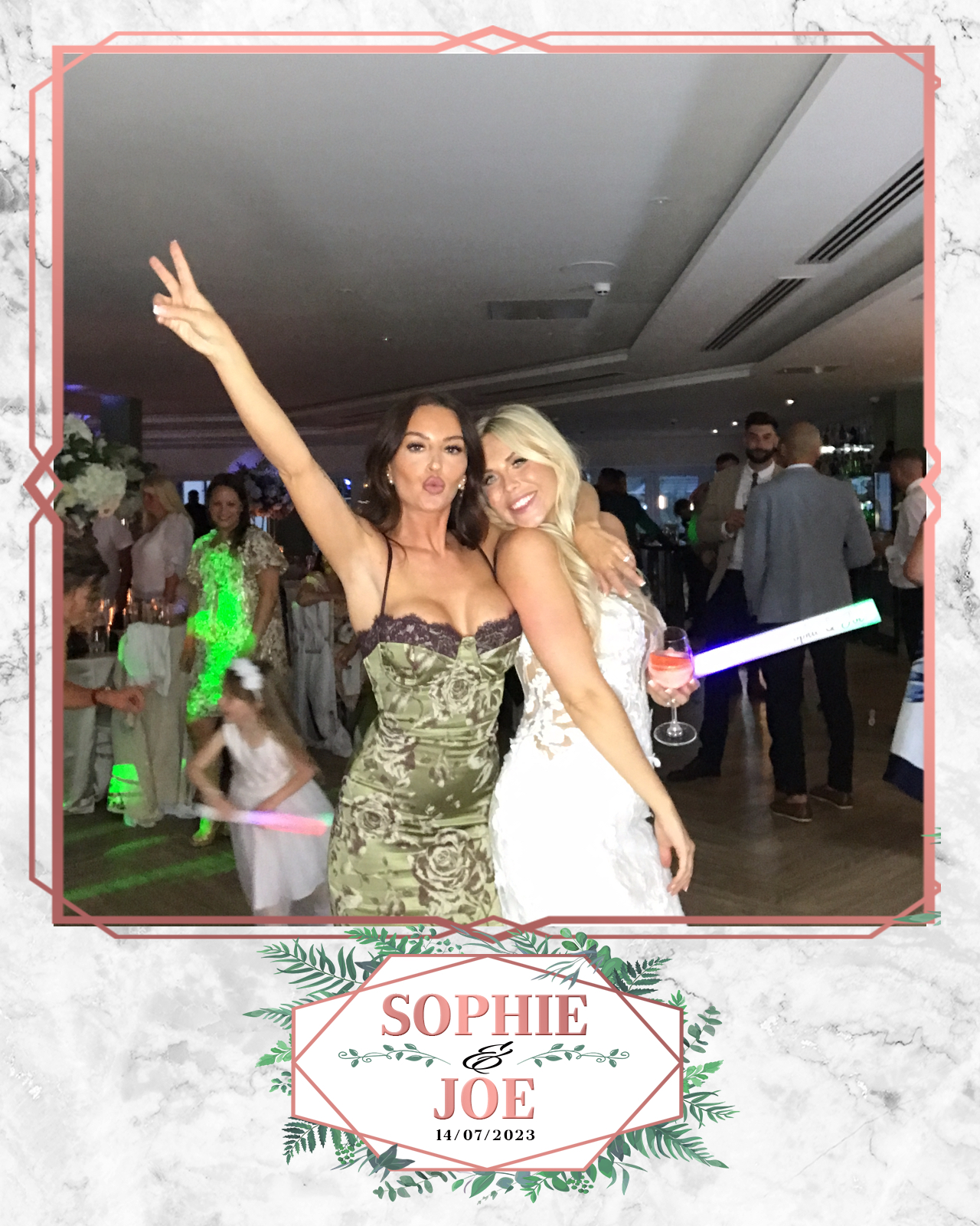 Sophie & Joe | View more photos from the event at gallery.blissbooth.co.uk/u/BlissBooth/Sophie-Joe