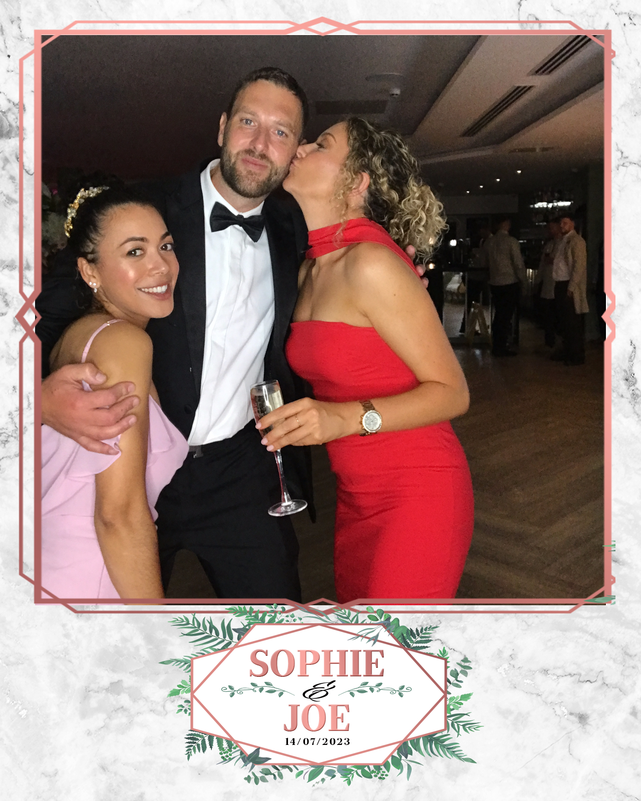 Sophie & Joe | View more photos from the event at gallery.blissbooth.co.uk/u/BlissBooth/Sophie-Joe
