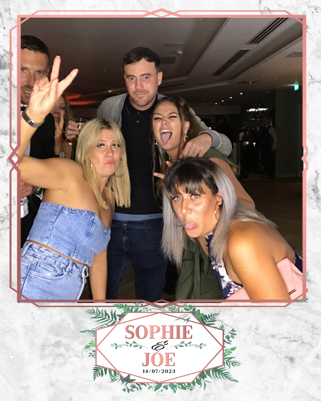 Sophie & Joe | View more photos from the event at gallery.blissbooth.co.uk/u/BlissBooth/Sophie-Joe