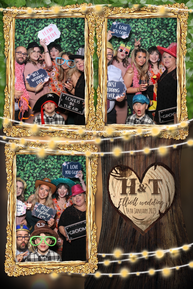 The Elliot Wedding | View more photos from the event at gallery.blissbooth.co.uk/u/BlissBooth/The-Elliot-Wedding