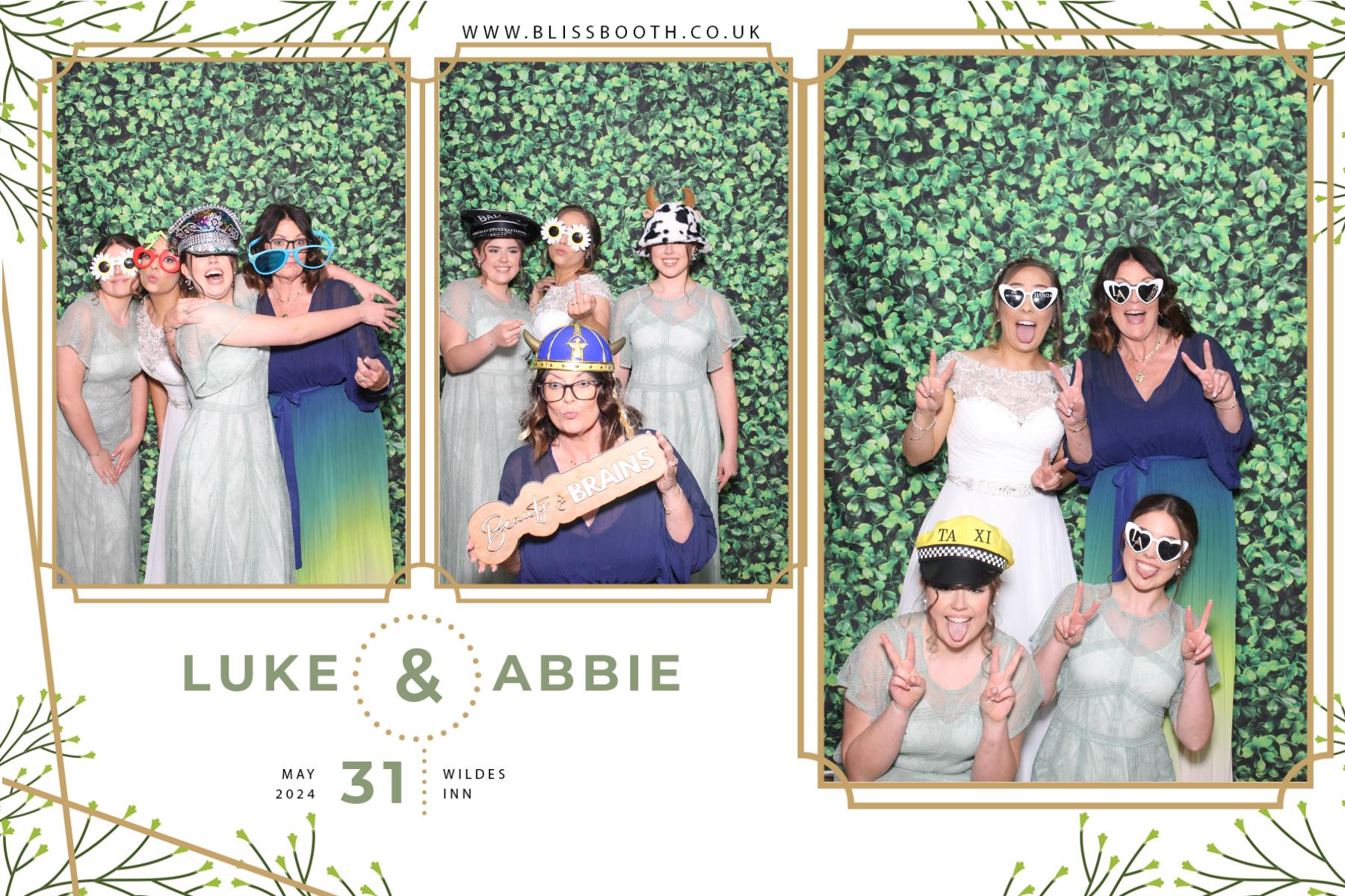 Luke and Abbie | View more photos from the event at gallery.blissbooth.co.uk/u/BlissBooth/Luke-and-Abbie