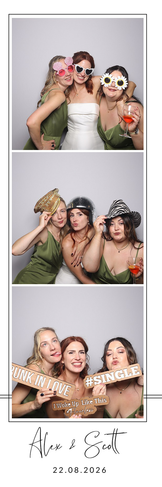 Alex and Scott | View more photos from the event at gallery.blissbooth.co.uk/u/BlissBooth/Alex-and-Scott