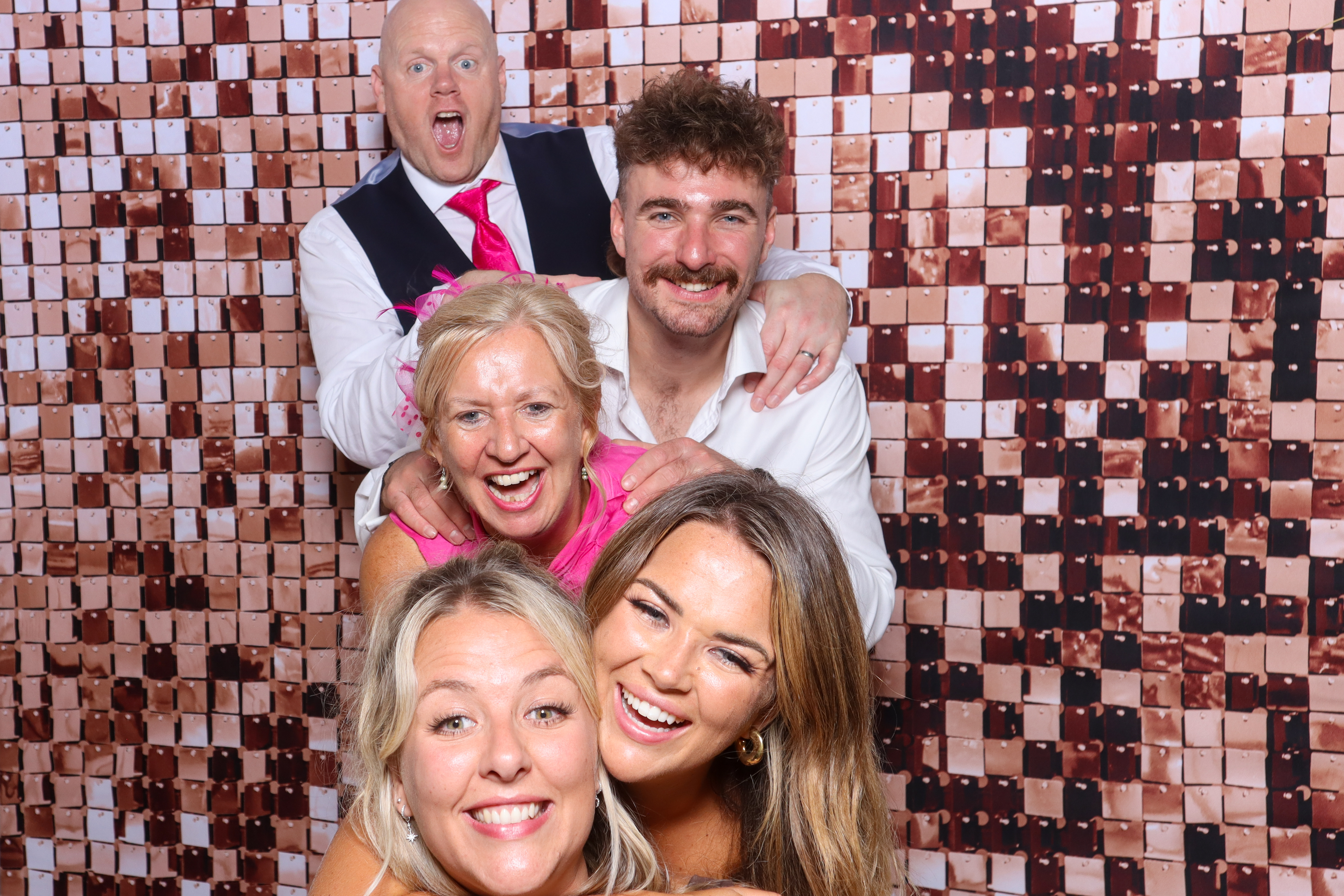 Caitlin and Aaron | View more photos from the event at gallery.blissbooth.co.uk/u/BlissBooth/Caitlin-and-Aaron
