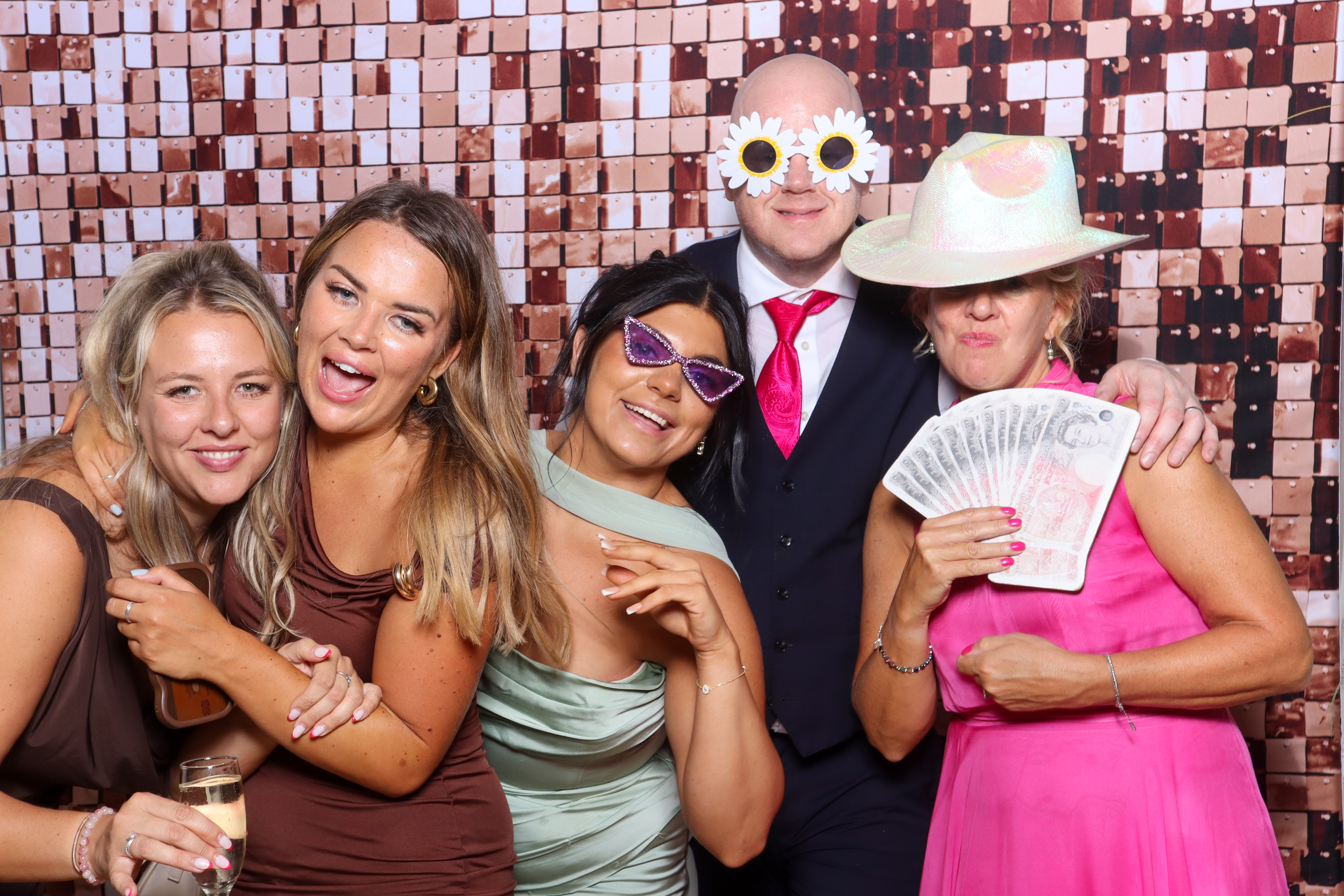 Caitlin and Aaron | View more photos from the event at gallery.blissbooth.co.uk/u/BlissBooth/Caitlin-and-Aaron