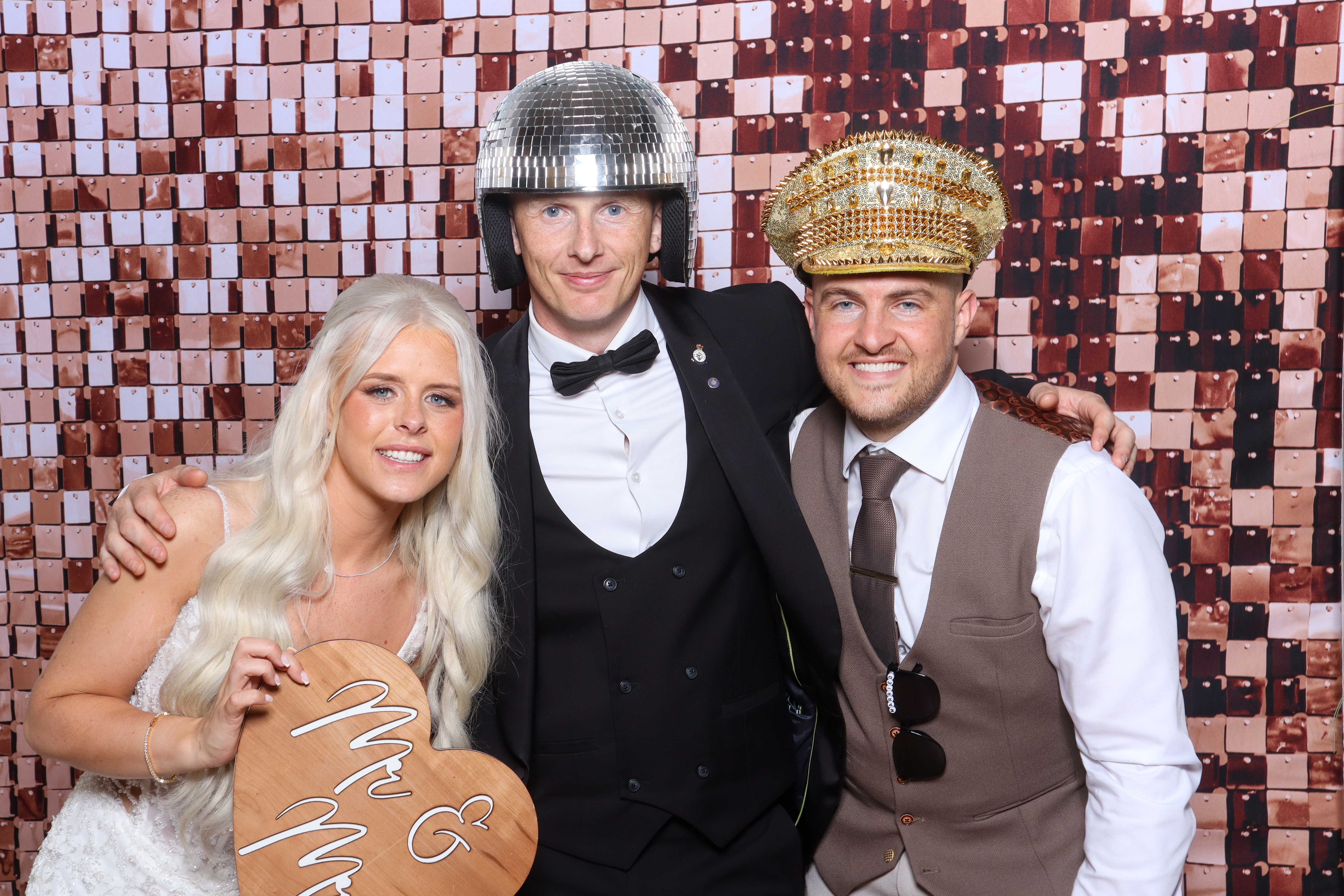 Caitlin and Aaron | View more photos from the event at gallery.blissbooth.co.uk/u/BlissBooth/Caitlin-and-Aaron