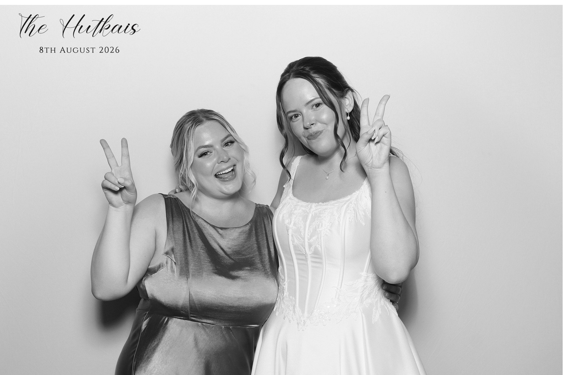 Emma and Joel | View more photos from the event at gallery.blissbooth.co.uk/u/BlissBooth/Emma-and-Joel