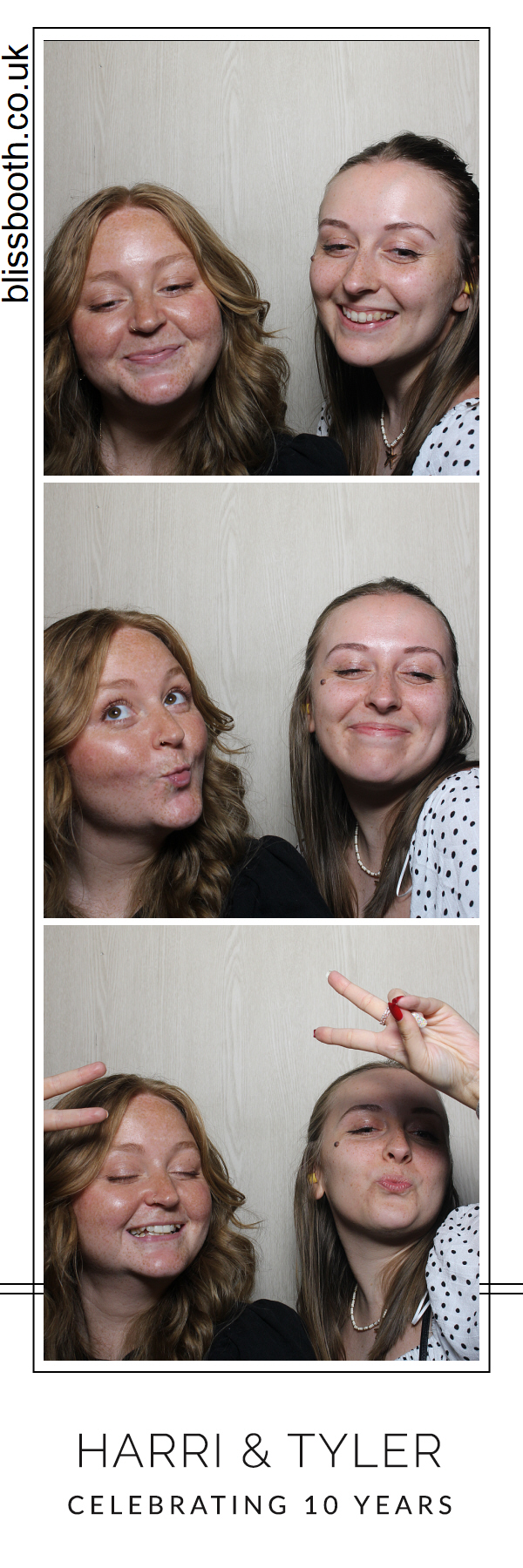 Harri and Tyler | View more photos from the event at gallery.blissbooth.co.uk/u/BlissBooth/Harri-and-Tyler
