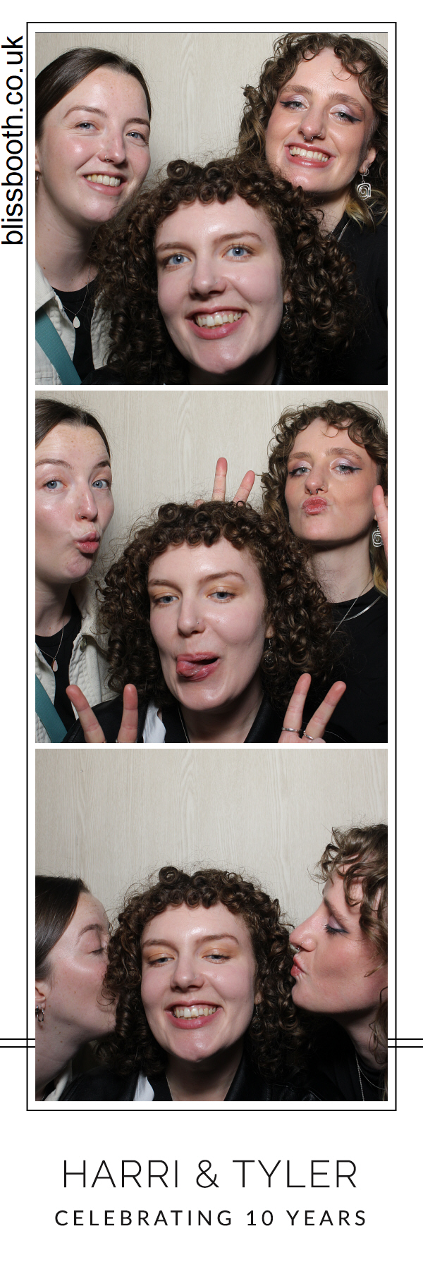 Harri and Tyler | View more photos from the event at gallery.blissbooth.co.uk/u/BlissBooth/Harri-and-Tyler