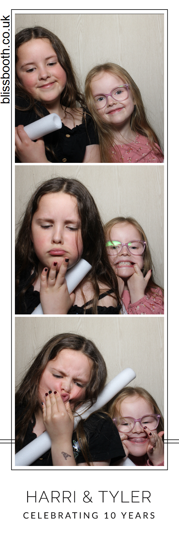 Harri and Tyler | View more photos from the event at gallery.blissbooth.co.uk/u/BlissBooth/Harri-and-Tyler
