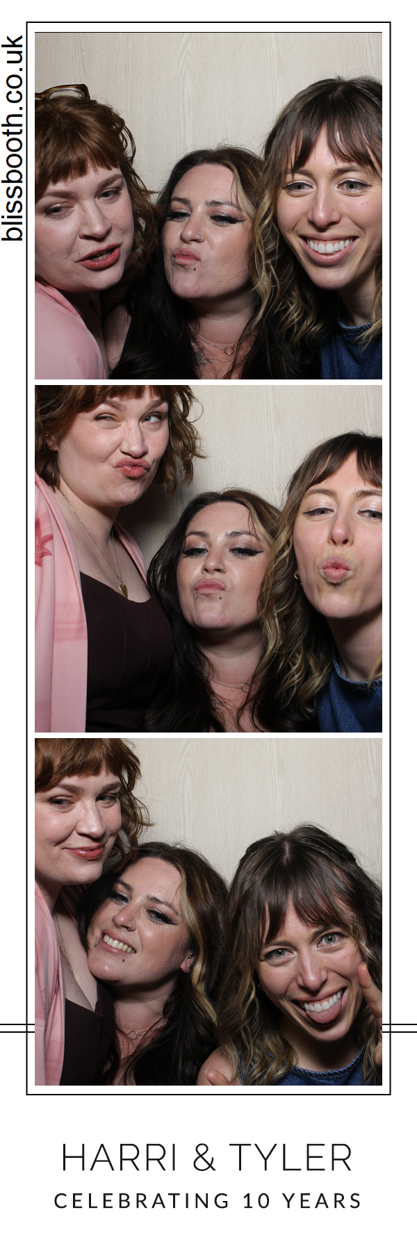Harri and Tyler | View more photos from the event at gallery.blissbooth.co.uk/u/BlissBooth/Harri-and-Tyler