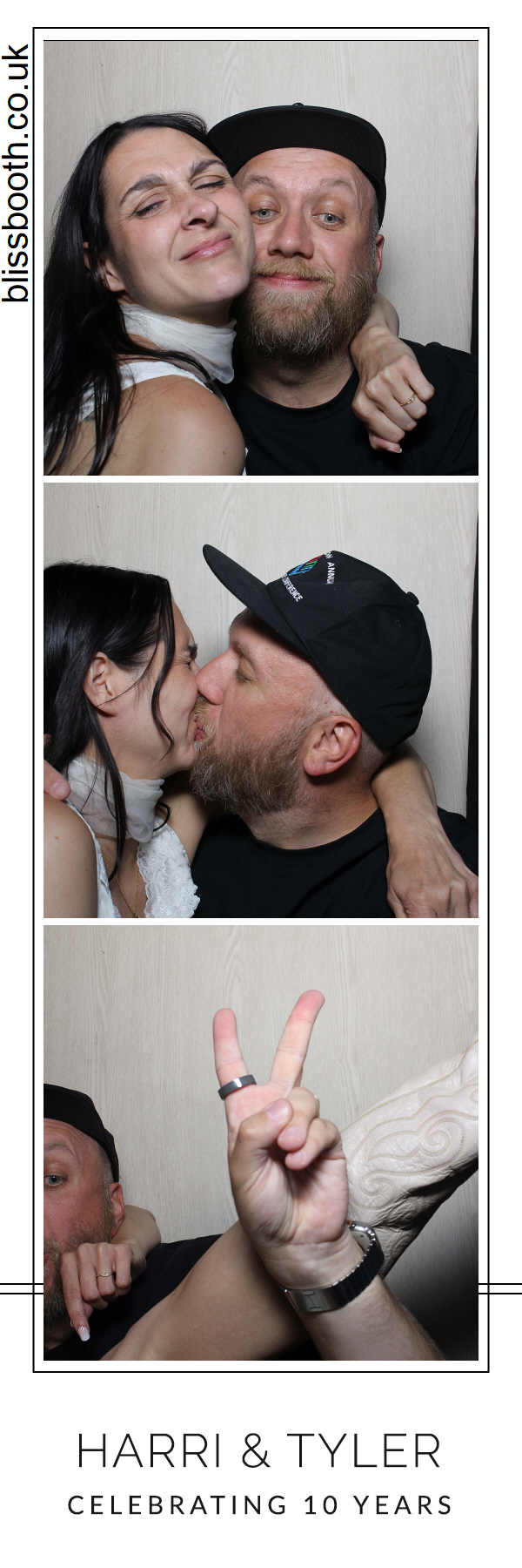 Harri and Tyler | View more photos from the event at gallery.blissbooth.co.uk/u/BlissBooth/Harri-and-Tyler