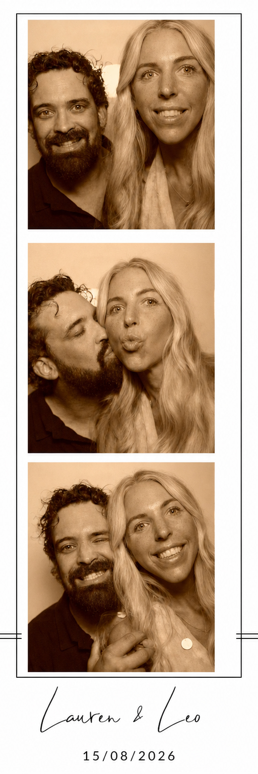Lauren and Leo | View more photos from the event at gallery.blissbooth.co.uk/u/BlissBooth/Lauren-and-Leo