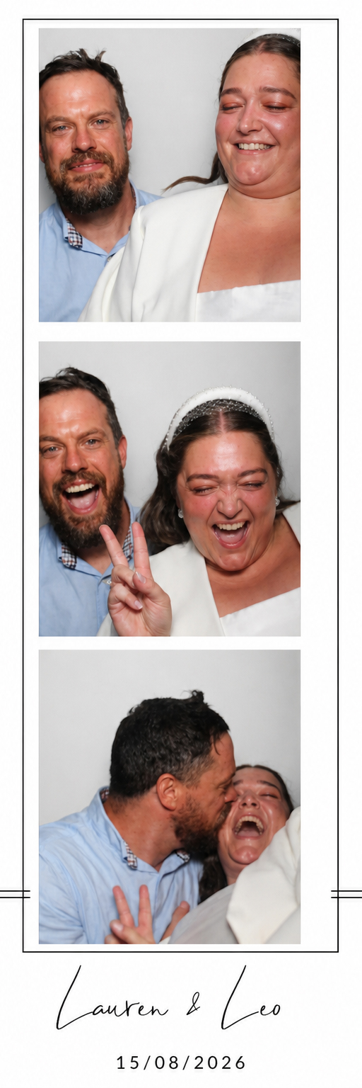 Lauren and Leo | View more photos from the event at gallery.blissbooth.co.uk/u/BlissBooth/Lauren-and-Leo