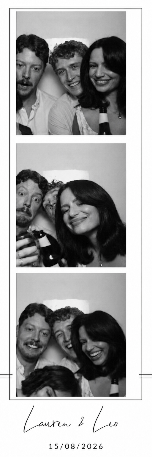 Lauren and Leo | View more photos from the event at gallery.blissbooth.co.uk/u/BlissBooth/Lauren-and-Leo